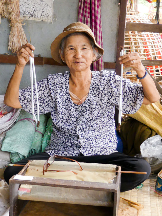 Artisans à Battambang au Cambodge.