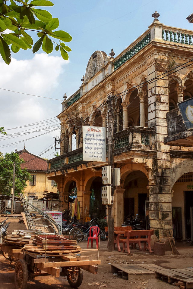 Ville coloniale de kratie au Cambodge.